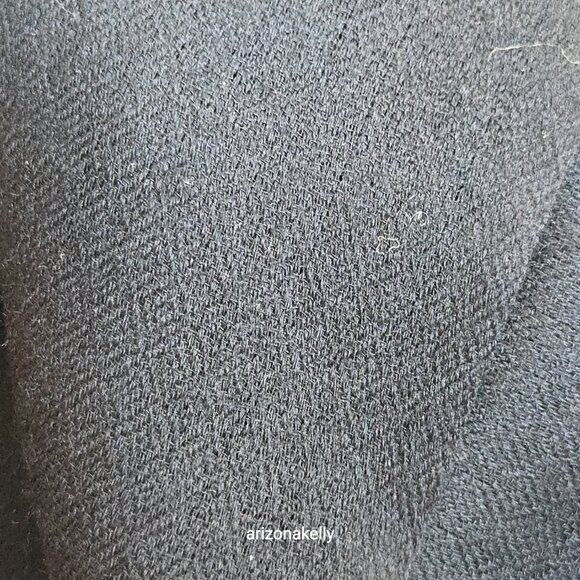 Lightweight Cashmere Woven Scarf BLACK Diamond Weave - Picture 2 of 13